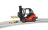 Chariot élévateur Linde H30D avec dispositif d'attelage