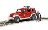 Jeep Wrangler Unlimited Rubicon Feuerwehrfahrzeug mit Feuerwehrmann