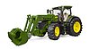 John Deere 7R con pala frontal