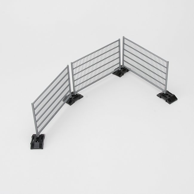 10 construction fences with 12 support legs