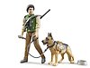Guardia forestale bworld con cane ed equipaggiamen