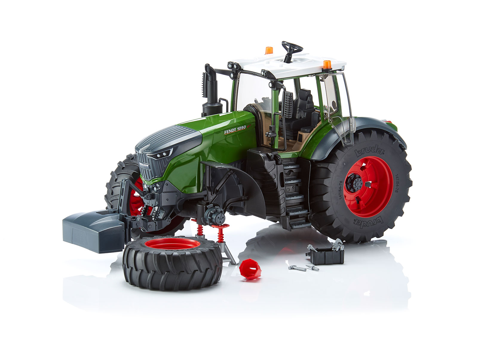 Trator FENDT 1050 Vario com mecânico e acessórios - Bruder 04041