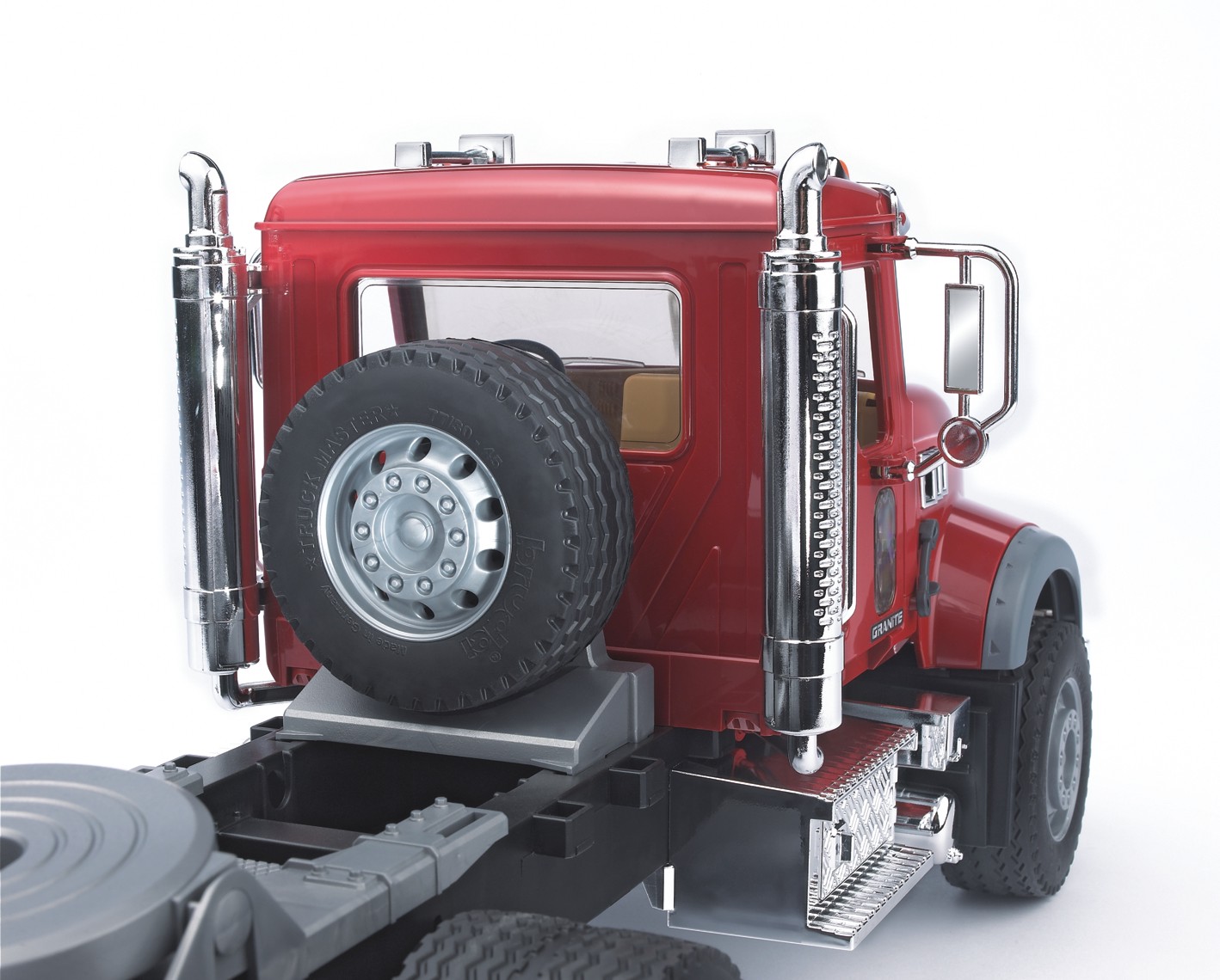 Remorque surbaissée MACK Granite et JCB 4CX
