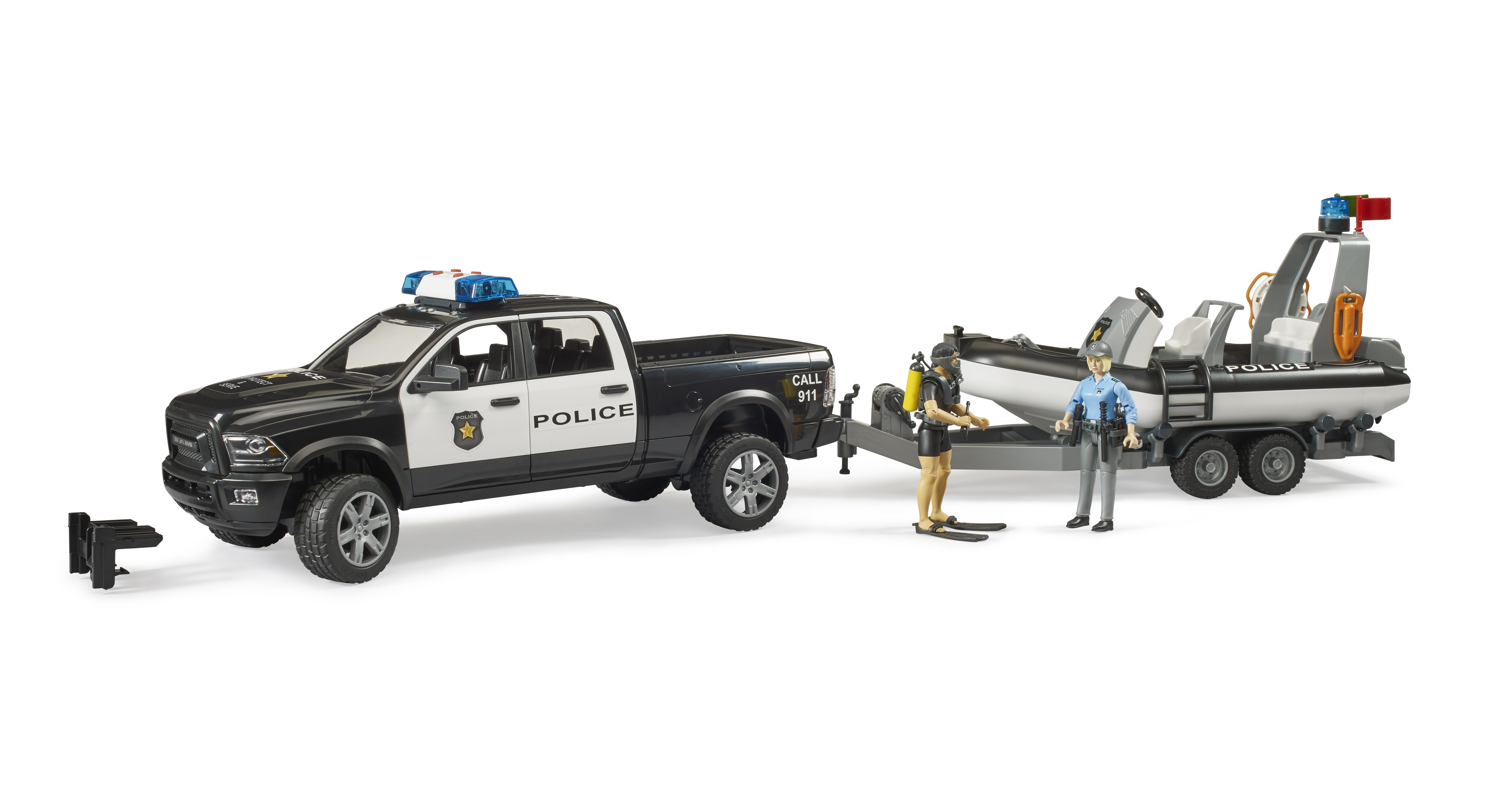 Pick-up policial RAM 2500 con módulo L + S, remolque, bote, mujer policía y buceador Pick-up policial RAM 2500 con módulo L + S, remolque, bote, mujer policía y buceador