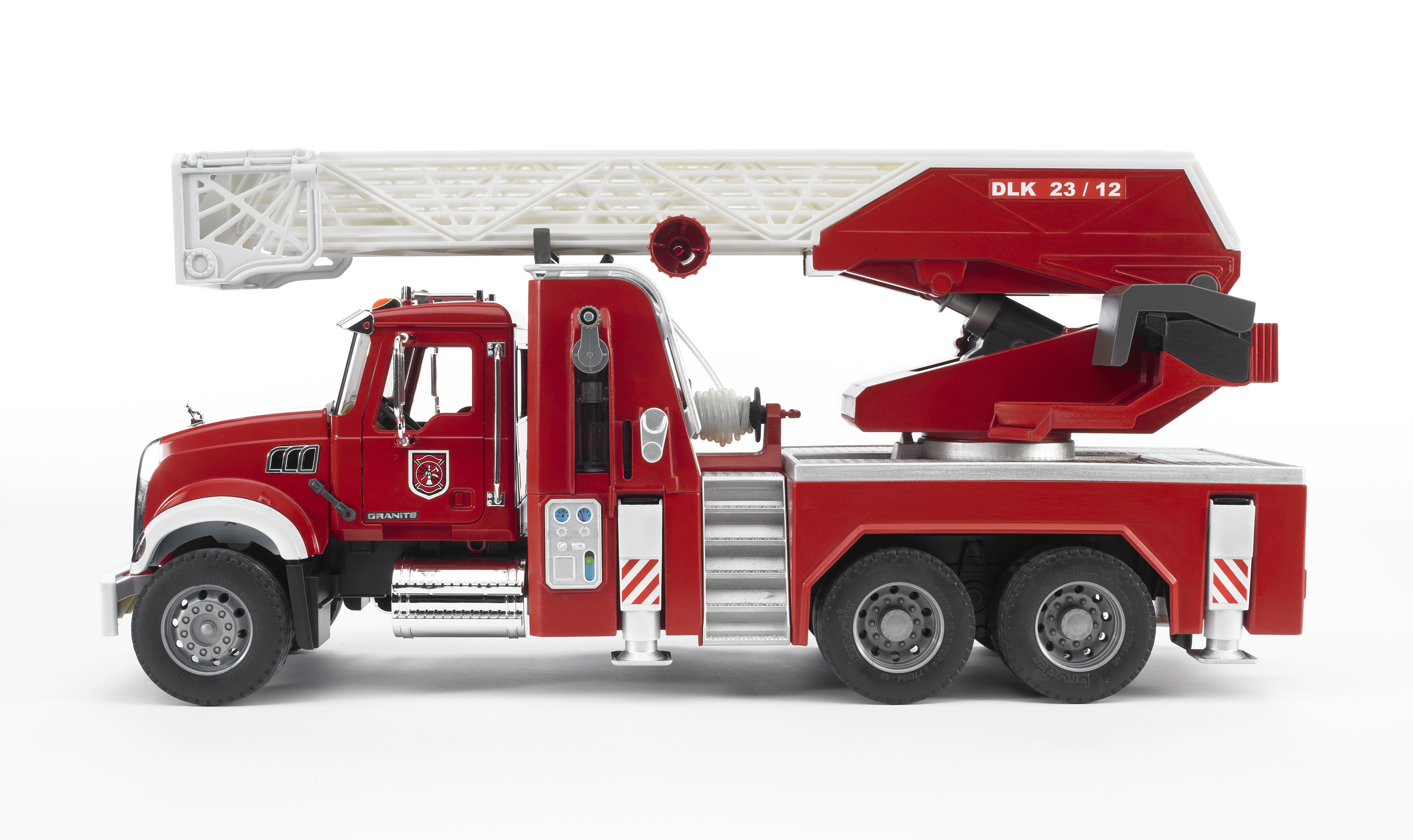 MACK Granite Feuerwehrleiterwagen mit Pumpe MACK Granite Feuerwehrleiterwagen mit Pumpe