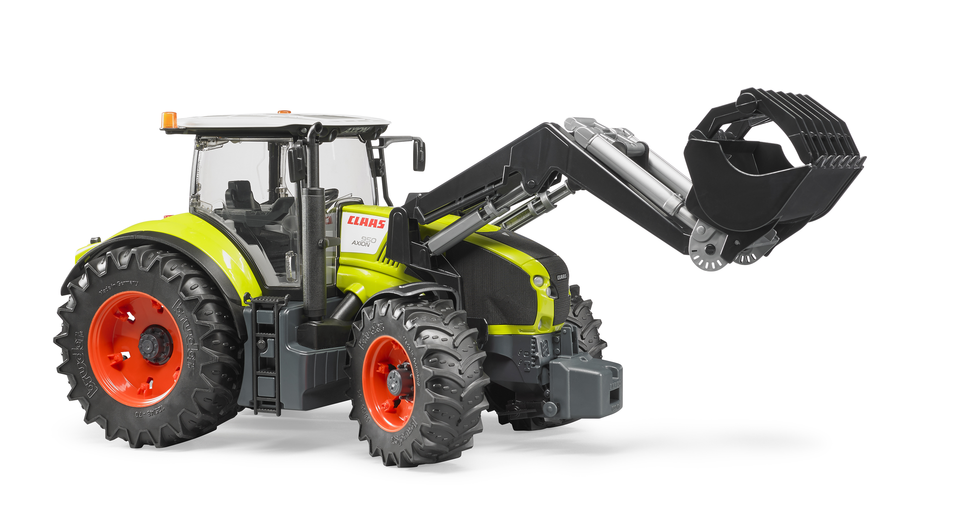 Claas Axion 950 con benna