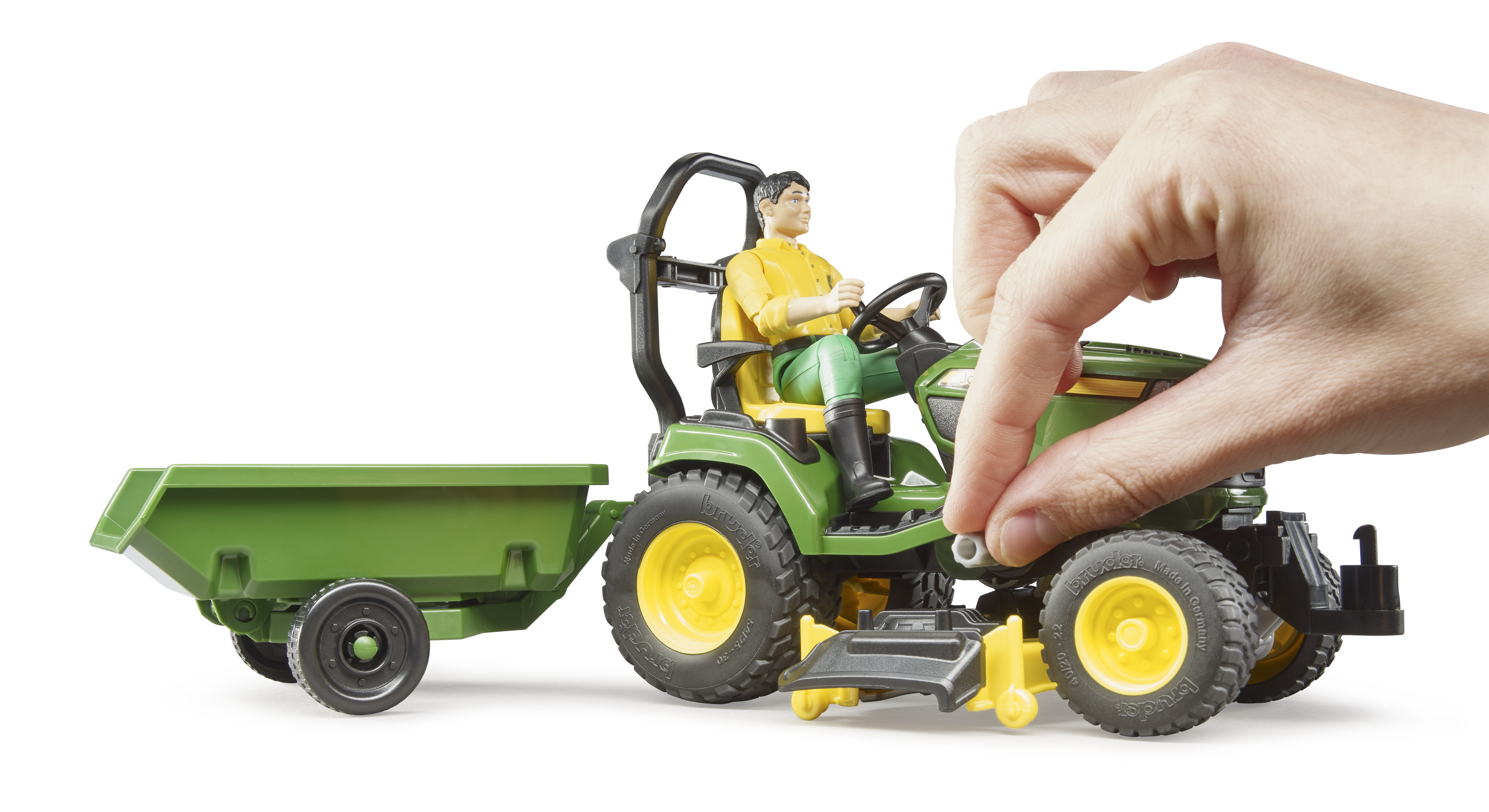 bworld John Deere lawn tractor with trailer bworld John Deere lawn tractor with trailer