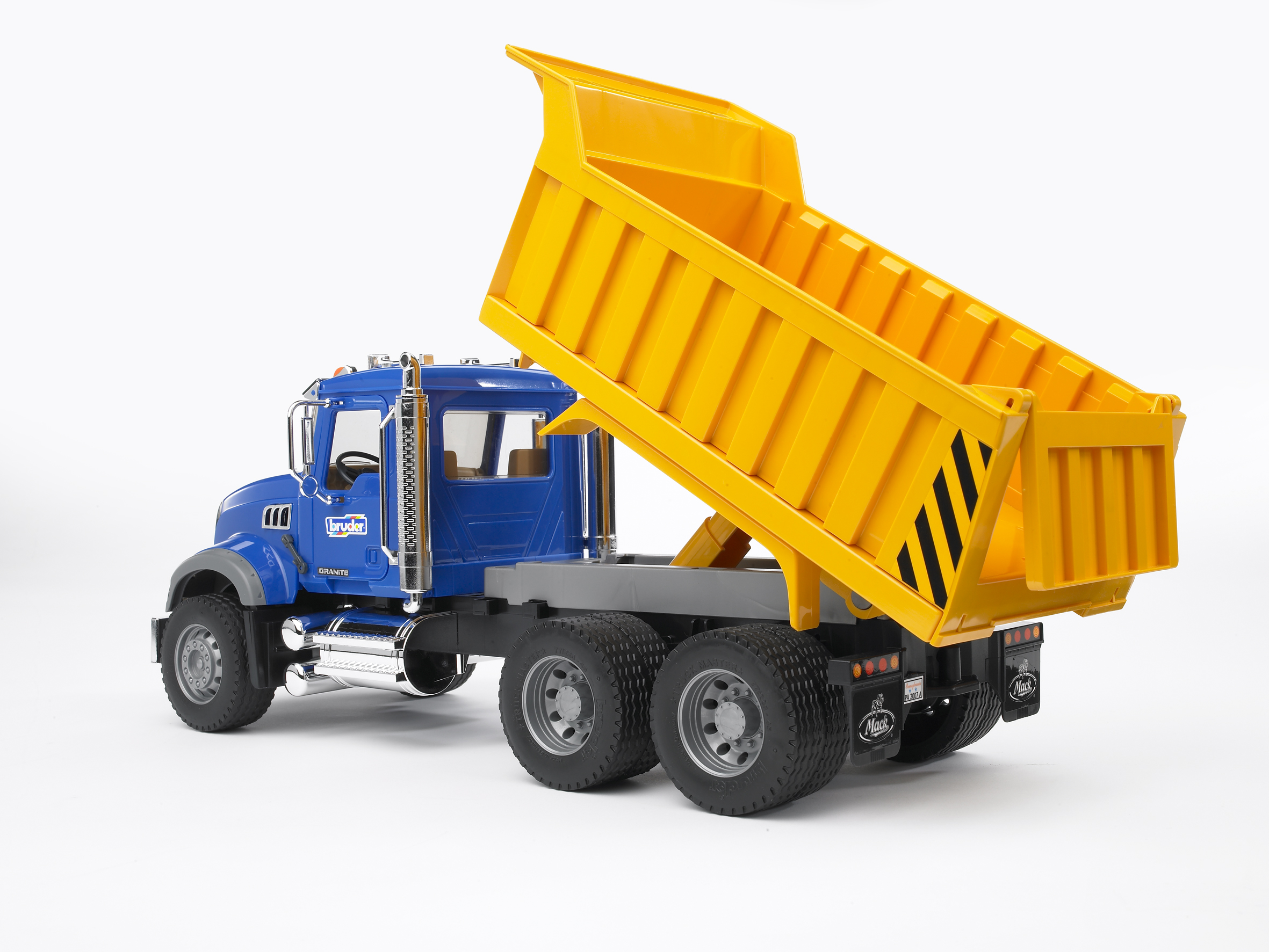 MACK Granite LKW mit Kippmulde MACK Granite LKW mit Kippmulde
