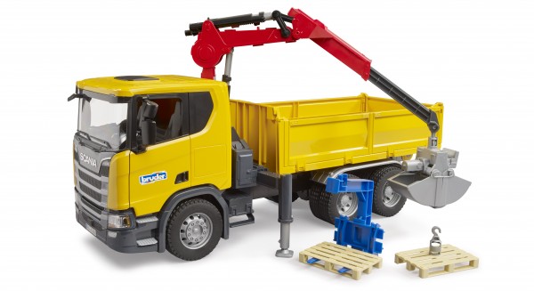 Scania Super 560R construction site truck with crane and 2 pallets