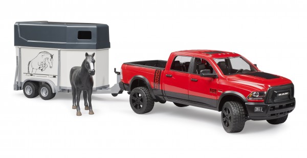 RAM 2500 Power Wagon avec van pour chevaux