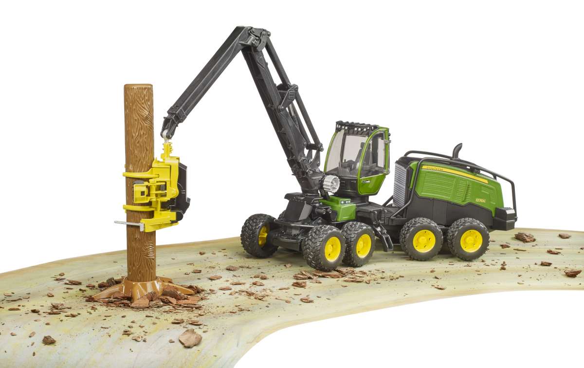 John Deere 1270G harvester with one tree trunk | BRUDER
