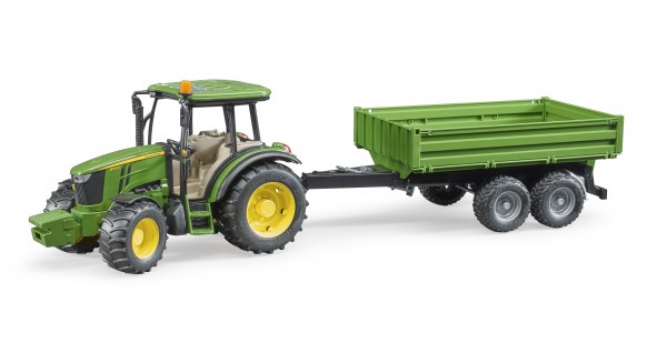 John Deere 5115 avec remorque à panneaux latéraux