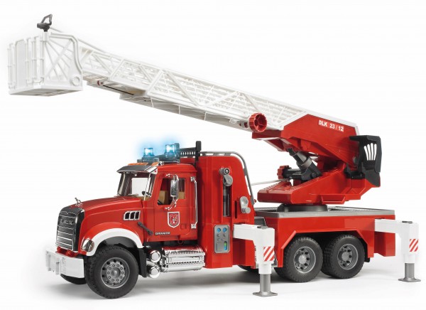 MACK Granite Feuerwehrleiterwagen mit Pumpe