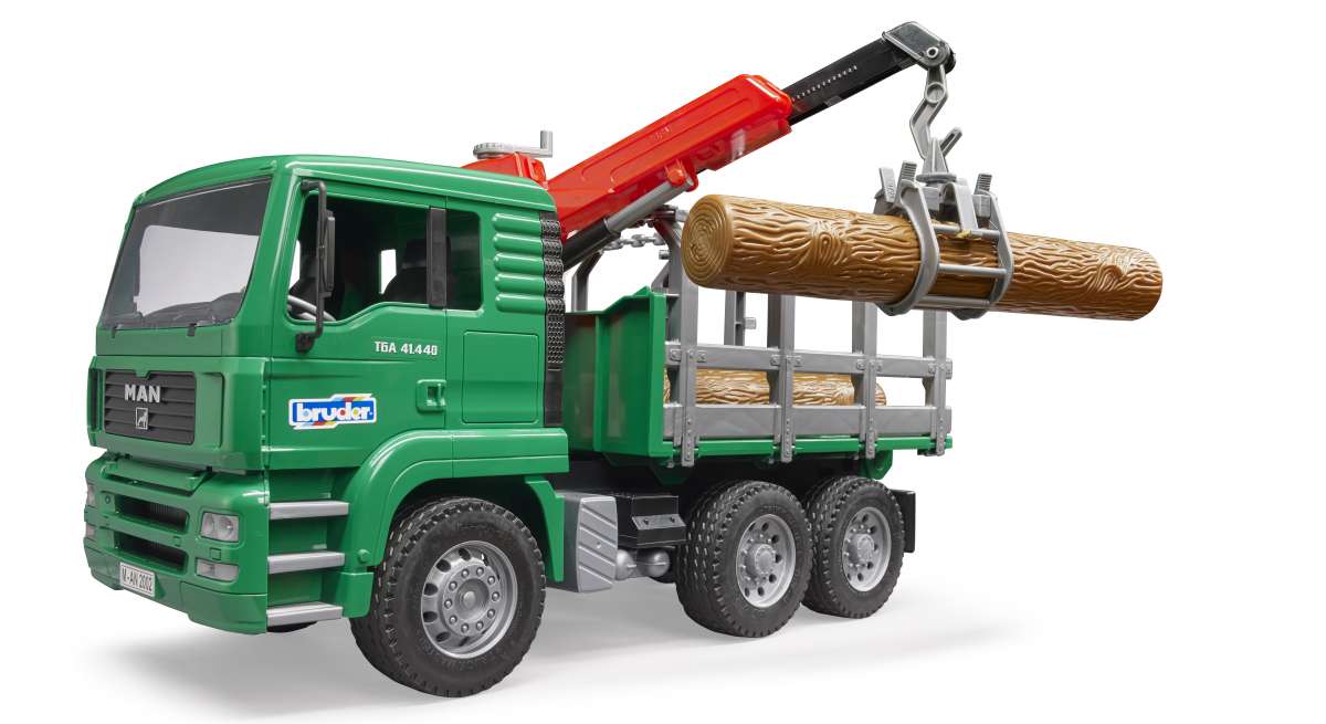Camion de transport de bois MAN avec grue de chargement
